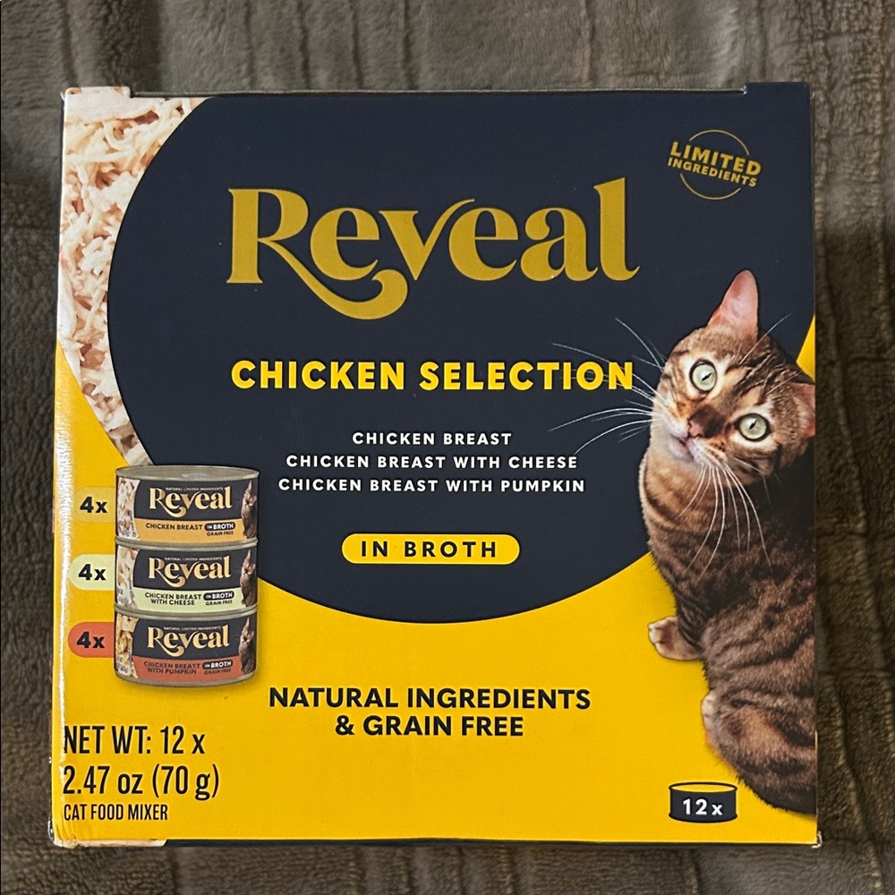 Reveal Chicken Selection Cat Food - Picture 3 of 5